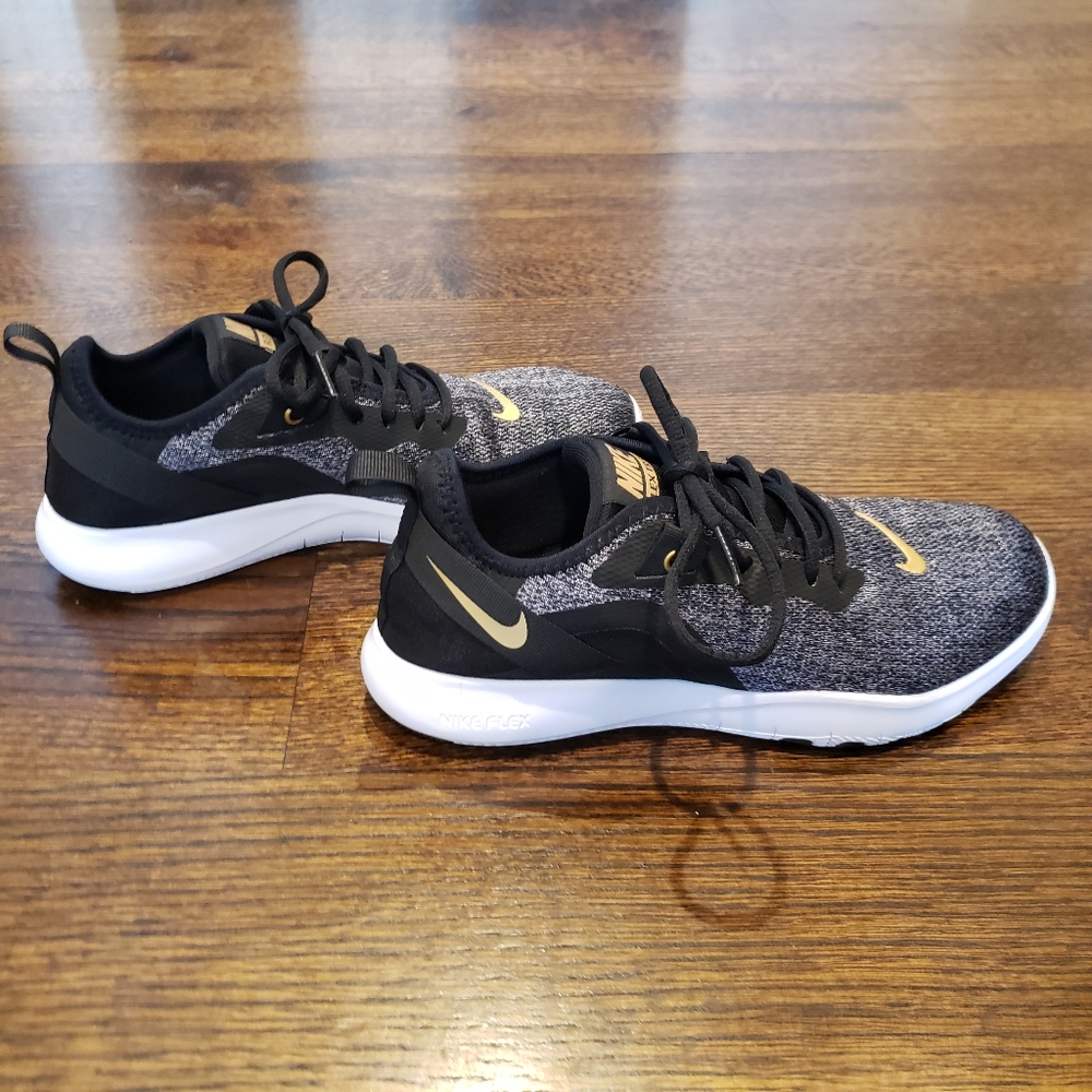 Womens Nike Flex TR 9 size 8